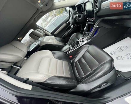 Черный Рено Колеос, объемом двигателя 2 л и пробегом 159 тыс. км за 20350 $, фото 15 на Automoto.ua