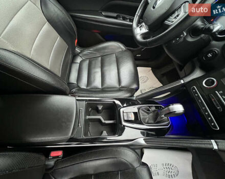 Черный Рено Колеос, объемом двигателя 2 л и пробегом 159 тыс. км за 20350 $, фото 17 на Automoto.ua