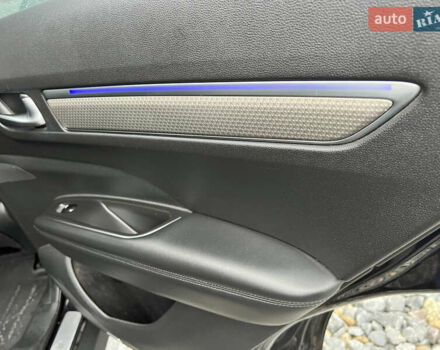 Черный Рено Колеос, объемом двигателя 2 л и пробегом 159 тыс. км за 20350 $, фото 26 на Automoto.ua