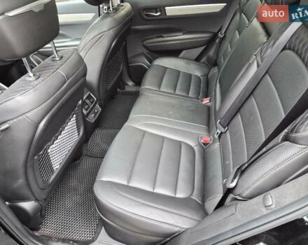 Черный Рено Колеос, объемом двигателя 2.49 л и пробегом 14 тыс. км за 31000 $, фото 14 на Automoto.ua