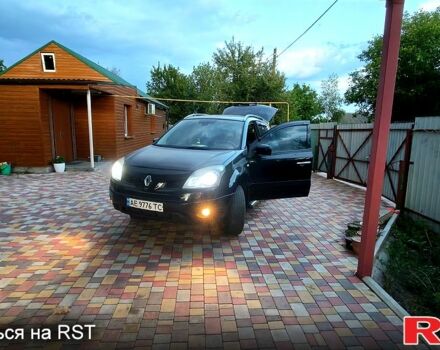 Черный Рено Колеос, объемом двигателя 2.5 л и пробегом 300 тыс. км за 8500 $, фото 1 на Automoto.ua