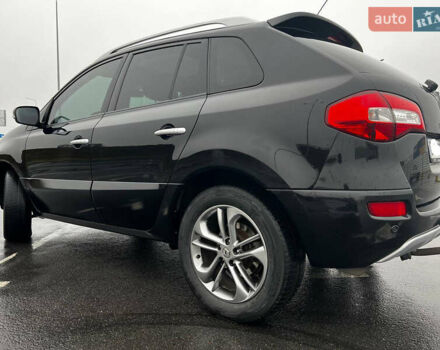 Черный Рено Колеос, объемом двигателя 2 л и пробегом 240 тыс. км за 10700 $, фото 1 на Automoto.ua