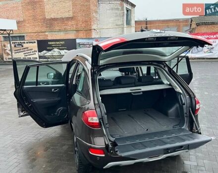 Коричневый Рено Колеос, объемом двигателя 2 л и пробегом 176 тыс. км за 11999 $, фото 95 на Automoto.ua