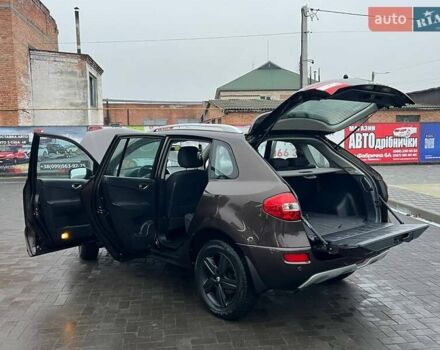 Коричневый Рено Колеос, объемом двигателя 2 л и пробегом 176 тыс. км за 11999 $, фото 92 на Automoto.ua