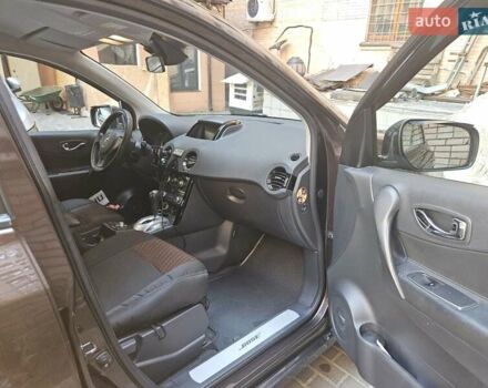 Коричневий Рено Колеос, об'ємом двигуна 2.49 л та пробігом 120 тис. км за 15000 $, фото 16 на Automoto.ua