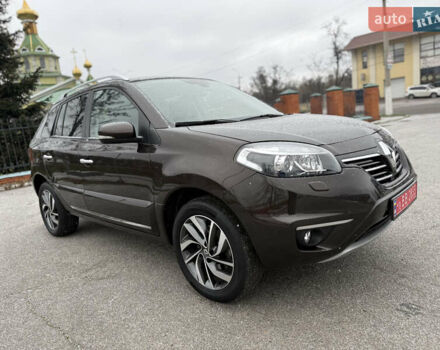 Коричневий Рено Колеос, об'ємом двигуна 2 л та пробігом 71 тис. км за 14399 $, фото 1 на Automoto.ua