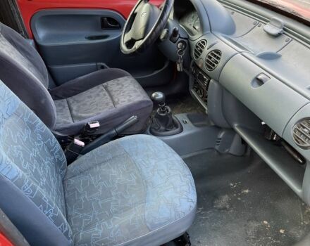 Красный Рено Колеос, объемом двигателя 1.9 л и пробегом 350 тыс. км за 2450 $, фото 7 на Automoto.ua