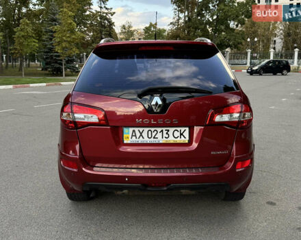 Красный Рено Колеос, объемом двигателя 2.5 л и пробегом 150 тыс. км за 8000 $, фото 3 на Automoto.ua