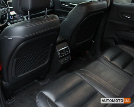 Красный Рено Колеос, объемом двигателя 2 л и пробегом 112 тыс. км за 22500 $, фото 9 на Automoto.ua