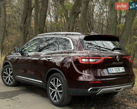 Красный Рено Колеос, объемом двигателя 1.7 л и пробегом 188 тыс. км за 22999 $, фото 4 на Automoto.ua