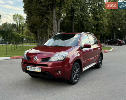 Красный Рено Колеос, объемом двигателя 2.5 л и пробегом 150 тыс. км за 8000 $, фото 1 на Automoto.ua