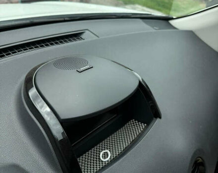 Рено Колеос, объемом двигателя 2 л и пробегом 310 тыс. км за 8900 $, фото 6 на Automoto.ua