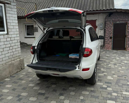 Рено Колеос, объемом двигателя 2 л и пробегом 310 тыс. км за 8900 $, фото 3 на Automoto.ua