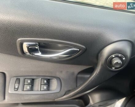 Рено Колеос, объемом двигателя 0 л и пробегом 215 тыс. км за 10900 $, фото 7 на Automoto.ua