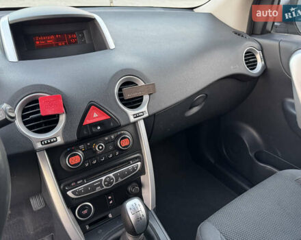 Серый Рено Колеос, объемом двигателя 2 л и пробегом 255 тыс. км за 7299 $, фото 21 на Automoto.ua