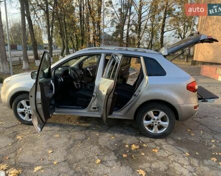 Сірий Рено Колеос, об'ємом двигуна 2 л та пробігом 224 тис. км за 7800 $, фото 19 на Automoto.ua