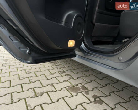 Серый Рено Колеос, объемом двигателя 2 л и пробегом 215 тыс. км за 9800 $, фото 27 на Automoto.ua