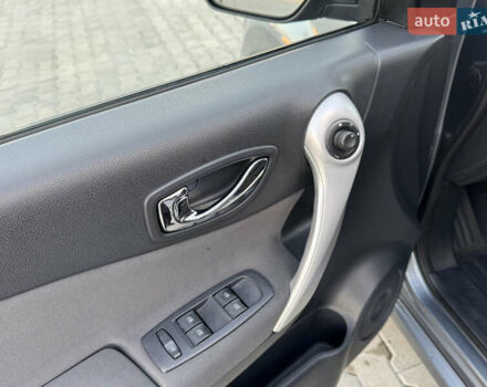 Серый Рено Колеос, объемом двигателя 2 л и пробегом 255 тыс. км за 7299 $, фото 15 на Automoto.ua