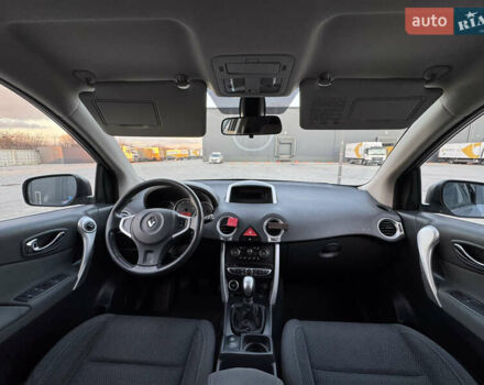 Серый Рено Колеос, объемом двигателя 2 л и пробегом 255 тыс. км за 7299 $, фото 37 на Automoto.ua