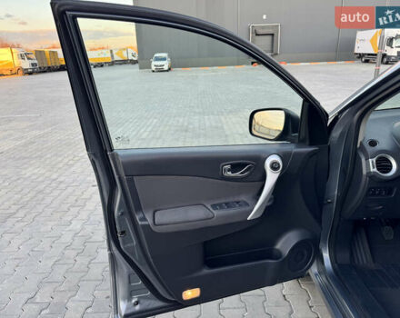 Серый Рено Колеос, объемом двигателя 2 л и пробегом 255 тыс. км за 7299 $, фото 14 на Automoto.ua