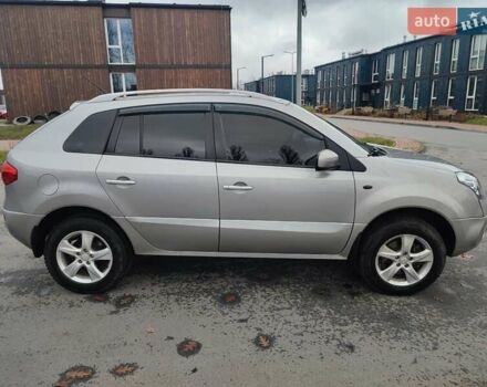 Серый Рено Колеос, объемом двигателя 2.5 л и пробегом 252 тыс. км за 7300 $, фото 3 на Automoto.ua