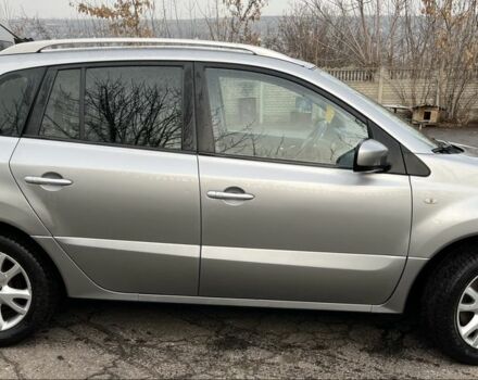 Серый Рено Колеос, объемом двигателя 2 л и пробегом 281 тыс. км за 3900 $, фото 5 на Automoto.ua