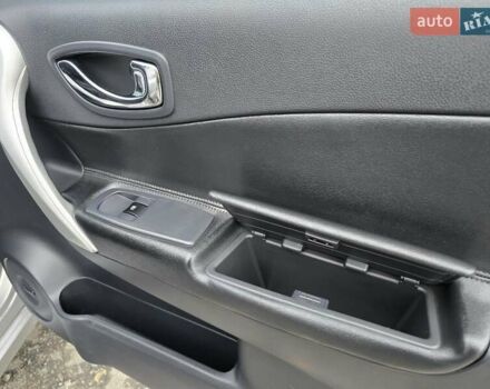 Сірий Рено Колеос, об'ємом двигуна 2 л та пробігом 289 тис. км за 7999 $, фото 43 на Automoto.ua