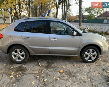 Сірий Рено Колеос, об'ємом двигуна 2 л та пробігом 224 тис. км за 7800 $, фото 5 на Automoto.ua