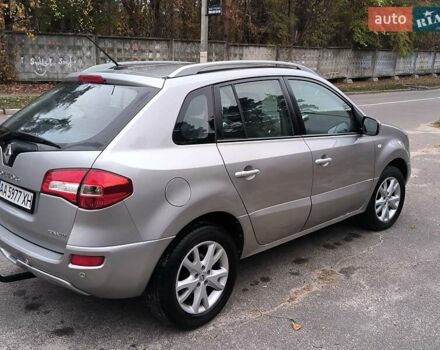 Сірий Рено Колеос, об'ємом двигуна 2 л та пробігом 254 тис. км за 7650 $, фото 5 на Automoto.ua