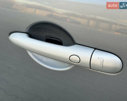 Серый Рено Колеос, объемом двигателя 2 л и пробегом 255 тыс. км за 7299 $, фото 12 на Automoto.ua