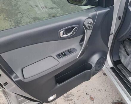 Серый Рено Колеос, объемом двигателя 2.5 л и пробегом 252 тыс. км за 7300 $, фото 12 на Automoto.ua