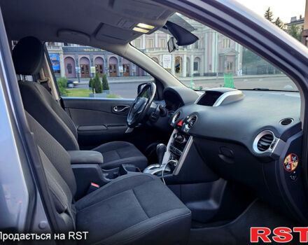 Сірий Рено Колеос, об'ємом двигуна 2.5 л та пробігом 223 тис. км за 7800 $, фото 4 на Automoto.ua