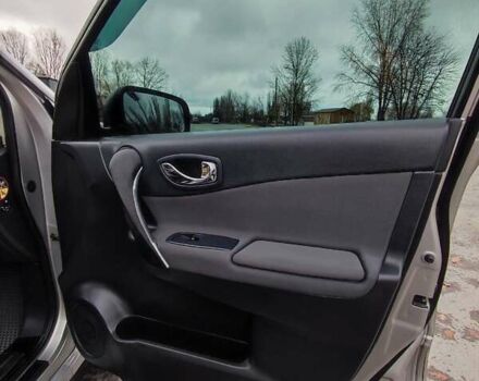 Серый Рено Колеос, объемом двигателя 2.5 л и пробегом 252 тыс. км за 7300 $, фото 24 на Automoto.ua