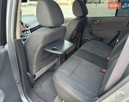 Серый Рено Колеос, объемом двигателя 2 л и пробегом 255 тыс. км за 7299 $, фото 26 на Automoto.ua