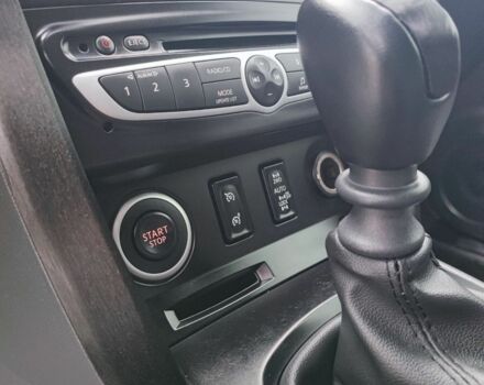 Серый Рено Колеос, объемом двигателя 2.5 л и пробегом 253 тыс. км за 7300 $, фото 15 на Automoto.ua