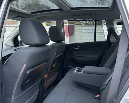 Сірий Рено Колеос, об'ємом двигуна 2 л та пробігом 230 тис. км за 7800 $, фото 15 на Automoto.ua