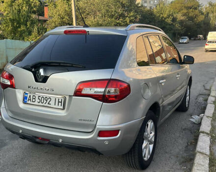Серый Рено Колеос, объемом двигателя 2 л и пробегом 260 тыс. км за 8600 $, фото 4 на Automoto.ua