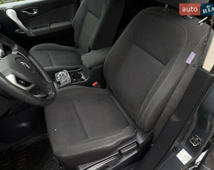 Сірий Рено Колеос, об'ємом двигуна 2 л та пробігом 238 тис. км за 8300 $, фото 27 на Automoto.ua