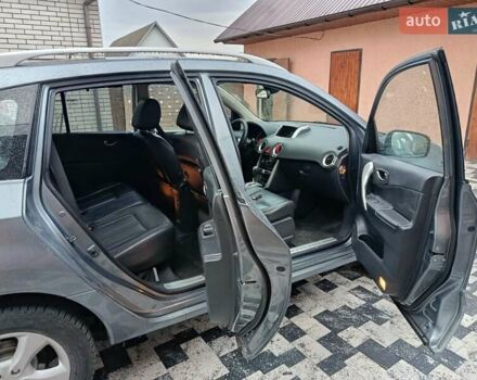 Серый Рено Колеос, объемом двигателя 2 л и пробегом 194 тыс. км за 9300 $, фото 18 на Automoto.ua