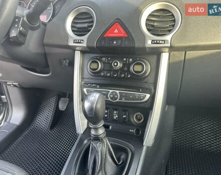 Серый Рено Колеос, объемом двигателя 2.49 л и пробегом 250 тыс. км за 8900 $, фото 26 на Automoto.ua
