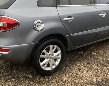 Сірий Рено Колеос, об'ємом двигуна 2.49 л та пробігом 119 тис. км за 9800 $, фото 19 на Automoto.ua