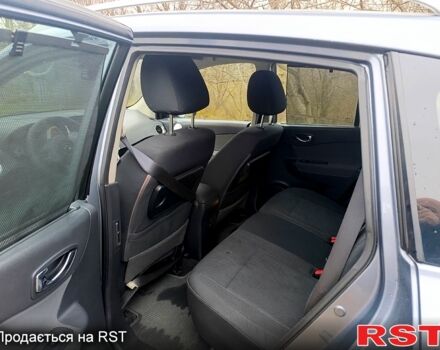 Сірий Рено Колеос, об'ємом двигуна 2.5 л та пробігом 283 тис. км за 9000 $, фото 6 на Automoto.ua