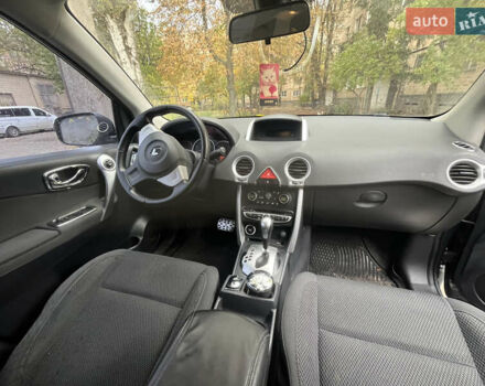 Рено Колеос 2010 в Кривом Роге на Automoto.ua Серый Рено Колеос, объемом двигателя 2.5 л и пробегом 119 тыс. км за 9700 $, фото 5 на Automoto.ua