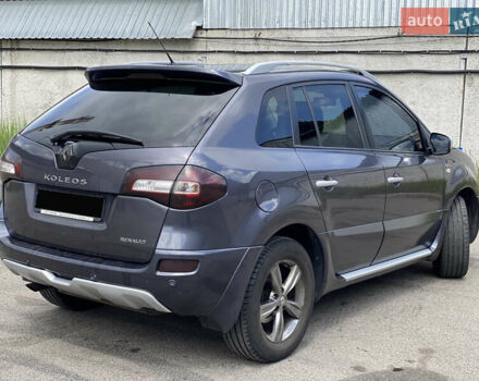 Серый Рено Колеос, объемом двигателя 2.49 л и пробегом 260 тыс. км за 8100 $, фото 5 на Automoto.ua
