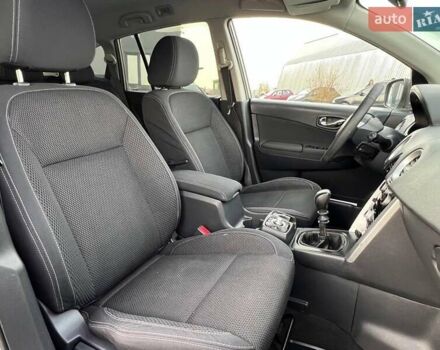 Сірий Рено Колеос, об'ємом двигуна 2 л та пробігом 162 тис. км за 7290 $, фото 40 на Automoto.ua