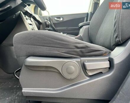 Сірий Рено Колеос, об'ємом двигуна 2 л та пробігом 162 тис. км за 7290 $, фото 18 на Automoto.ua