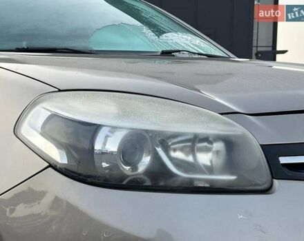 Сірий Рено Колеос, об'ємом двигуна 2 л та пробігом 162 тис. км за 7290 $, фото 13 на Automoto.ua