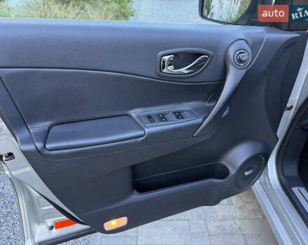 Сірий Рено Колеос, об'ємом двигуна 2 л та пробігом 209 тис. км за 14500 $, фото 14 на Automoto.ua