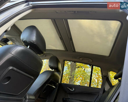 Серый Рено Колеос, объемом двигателя 2 л и пробегом 148 тыс. км за 12999 $, фото 32 на Automoto.ua