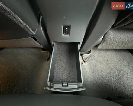 Сірий Рено Колеос, об'ємом двигуна 2 л та пробігом 228 тис. км за 12500 $, фото 50 на Automoto.ua